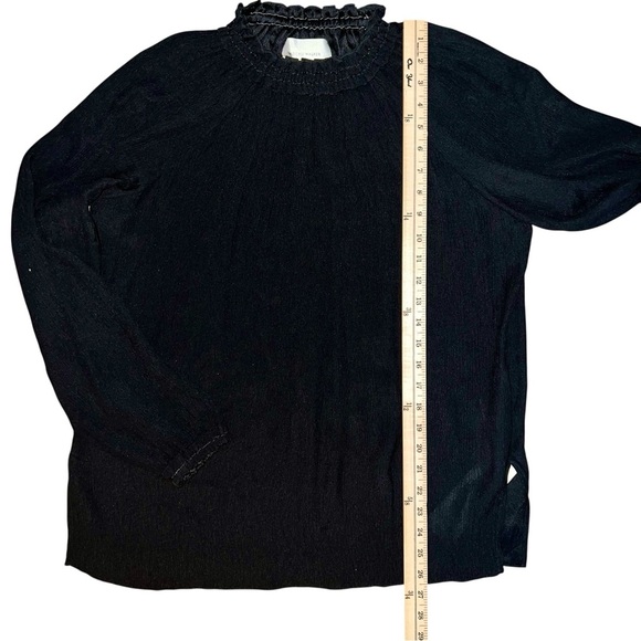 Brochu Walker Black Top size small - Picture 4 of 10